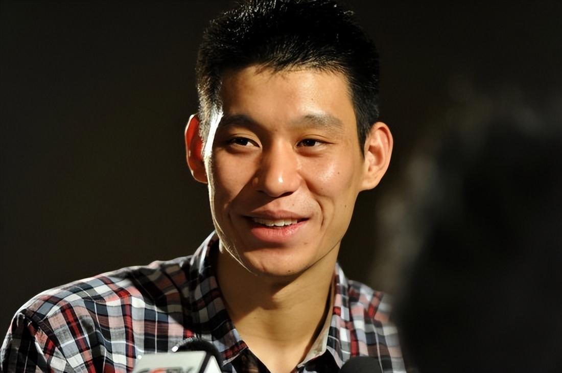 700万+明星待遇，他选择拒绝！只拿3万也要追梦，值得男篮学习！