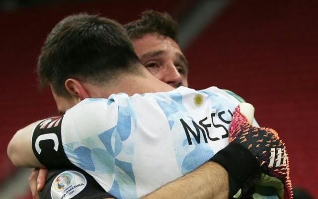 V体育直播运营平台-梅西：我们知道埃米利亚诺会至少扑出两个点球